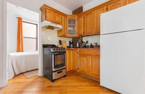East Harlem Apartment | Beautiful 3-Bedroom, 2-Bath Apartment in NYC