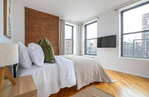 East Harlem Apartment | Beautiful 3-Bedroom, 2-Bath Apartment in NYC