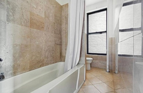 East Harlem Apartment | Beautiful 3-Bedroom, 2-Bath Apartment in NYC