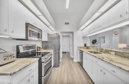 Nokomis House | Beautiful 3-bedroom house with a Salt Water Pool, Close to Sarasota