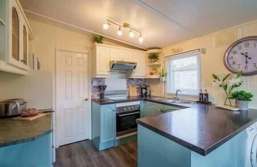 Carnforth Ski Chalet | Beautiful 3 Bedroom Lodge