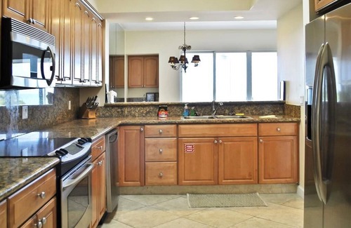Islamorada House | Beautiful 3 Bedroom Condo with Ocean Views Located in Lower Matecumbe