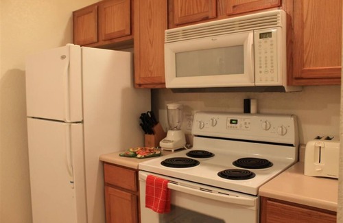 Venetian Bay Villages House | Beautiful 3 BR Townhome in Gated Community Close to All Attractions !