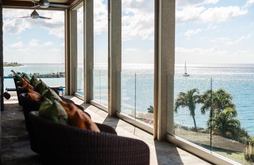 Cliffdwellers Villa | Beautiful 3 story 8,000 sq ft Oceanside Mansion