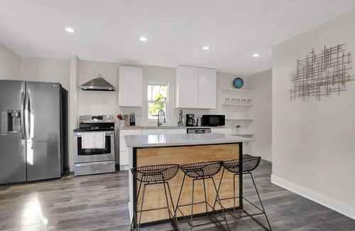 Fountain Square Villa | Beautiful 3500 SqFt Luxury Villa in Fountain Sq
