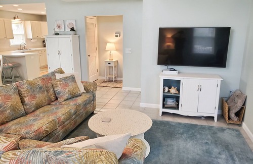 Ocean Isle Beach House | Beautiful 3BR house in perfect location w/water view, all linens included!