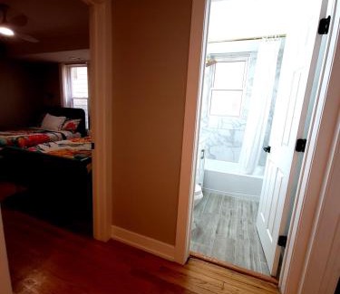 Calumet Heights Apartment | Beautiful 4 bedroom 2 bathroom apartment near everything