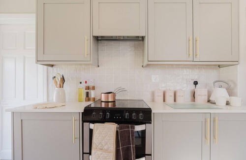 Woodstock Apartment | Beautiful 4 Bedroom Cotswolds Home near Woodstock