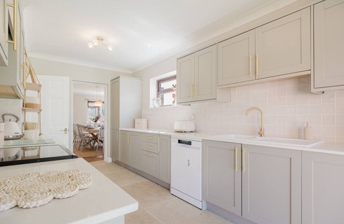 Woodstock Apartment | Beautiful 4 Bedroom Cotswolds Home near Woodstock