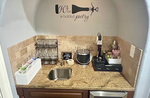 Evans House | Beautiful 4 bedroom Masters rental with amazing outdoors - 13 miles from Masters