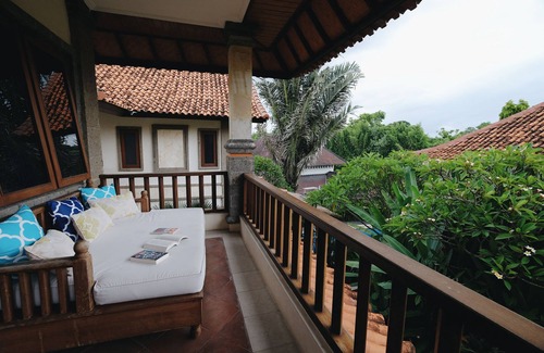 Pererenan Villa | Beautiful 4 Bedroom Pool Villa in Canggu Pererenan with healthy breakfast daily