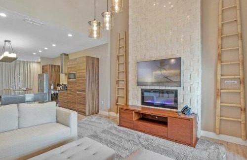 Florida Central Atlantic Coast House | Beautiful 4 suites - Close to Disney 7505