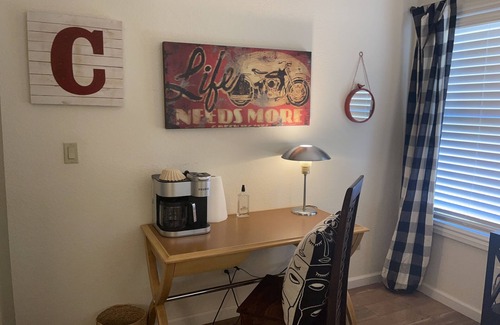 Vallejo House | Beautiful 450sqft Master Bedroom w/Private full bathroom, Parking nxtra room ava