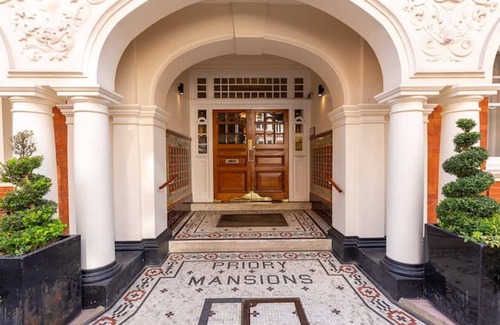 Courtfield Apartment | Beautiful 4bed 2bath, South Kensington