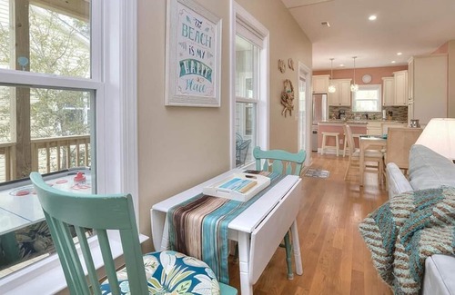Tranquil Harbour House | Beautiful-4BR/3BA Home w/ Foosball,Air Hockey,Golf Cart Rental,Bicycles,Sleeps10
