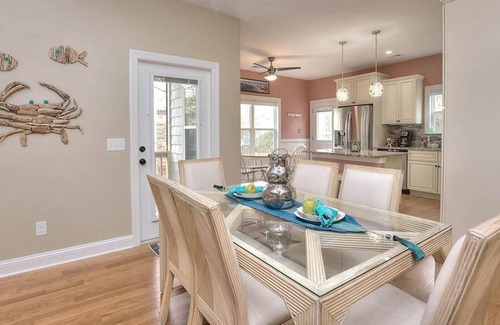 Tranquil Harbour House | Beautiful-4BR/3BA Home w/ Foosball,Air Hockey,Golf Cart Rental,Bicycles,Sleeps10