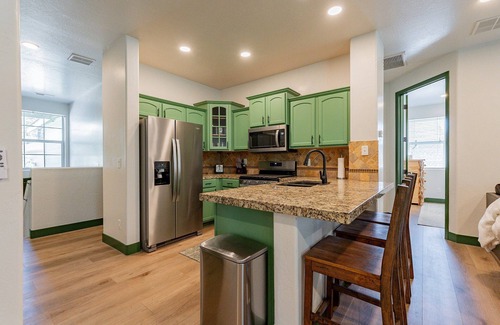 Ponderosa Trails House | Beautiful 5 Bedroom Flagstaff Home w/Private Spa