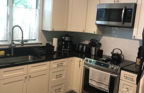Oak Bluffs House | Beautiful 5 BR, 4.5 baths w/modern conveniences