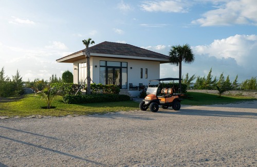 Alice Town Apartment | Beautiful 5 Star Bungalow