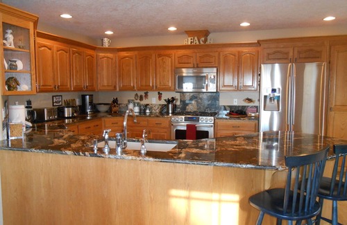 Seaside House | Beautiful 5000 sq. ft property ~ 3 levels w/wrap around deck panoramic view