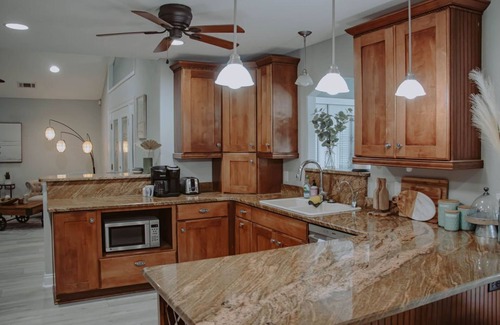 Gulf Breeze House | Beautiful 5bd/3ba in Gulf Breeze, Heated Private Pool & Pet Friendly!