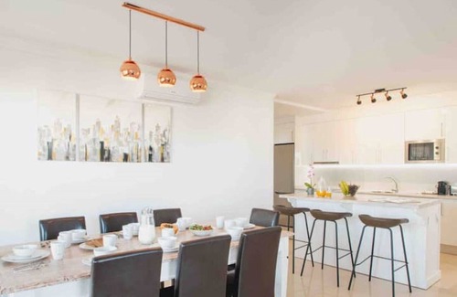 Playa Blanca Villa | Beautiful 6 bedroom Villa Vista Rey close to Beach & Playa Blanca -Amazing Views