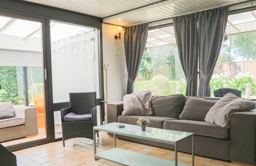 Stavenisse House | beautiful 6-person holiday home close to the beach