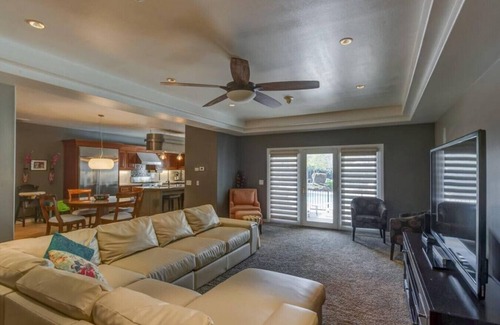 Chico House | BEAUTIFUL 7/5 W/POOL/HOT TUB LOTS OF ROOM
