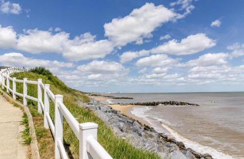 Hopton on Sea Other | Beautiful 8 Berth Caravan With Decking At Haven Hopton Beach Ref 80011B