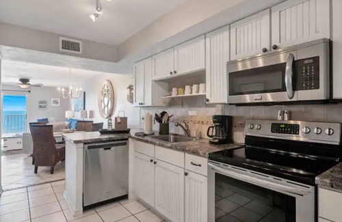 Gulf Shores Condo | Beautiful 8th Floor Gulf Front Views
