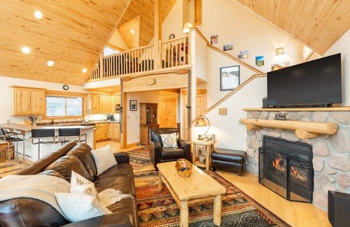 Grand Lake Cabin | Beautiful A-Frame Cabin w/Views of Lake!