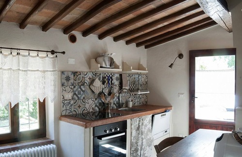 Colle di Val d'Elsa Villa | Beautiful apartment in villa with pool, WIFI, TV, patio and panoramic view, close to San Gimignano