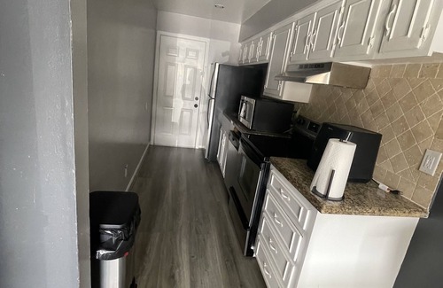 Spring Branch Central Apartment | Beautiful and peaceful place right next to the mall!