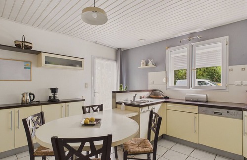 Saint-Reverend Ski Chalet | Beautiful and spacious quiet house for 8 people