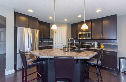 Southwest Edmonton House | Beautiful and spacious 3 bedroom home in Windermere, Edmonton