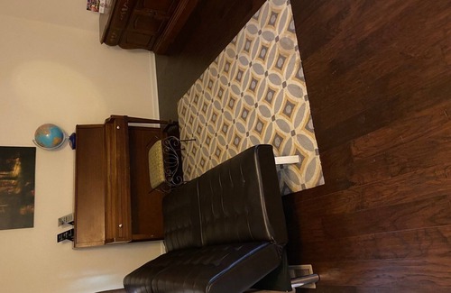 Greenwood House | Beautiful and spacious modern 3-bedroom house in Greenwood
