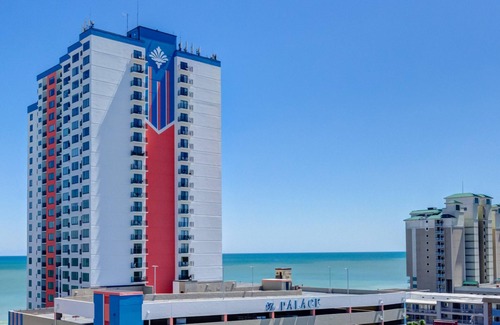 Myrtle Beach Resort | Beautiful Angle Oceanfront Sun Suite + Official On-Site Rental Privileges