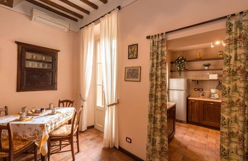 Popoltaio-Schiacciato Villa | Beautiful apartment in villa for 9 guests with A/C, WIFI, pool, TV and patio