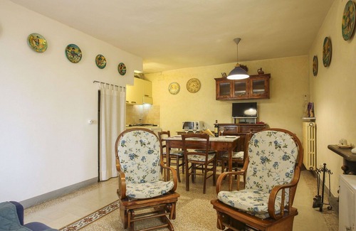 Pieve a Nievole Apartment | Beautiful apartment for 4 people with pool, A/C, WIFI, hot tub, TV, patio and pets allowed
