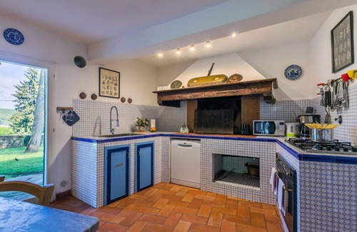 Torsoli Villa | Beautiful apartment in villa for 20 people with private pool, WIFI, TV, terrace and pets allowed