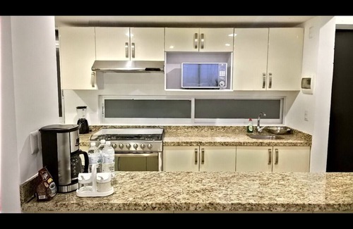 Del Valle Apartment | Beautiful Apartment in City Towers