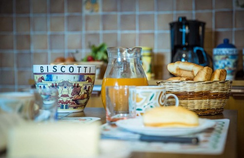 Pergine Valdarno Apartment | Beautiful apartment for 4 people with WIFI, TV and patio, close to Arezzo