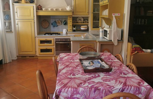 Rossi Apartment | BEAUTIFUL APART. 10 MIN TO THE BEACH