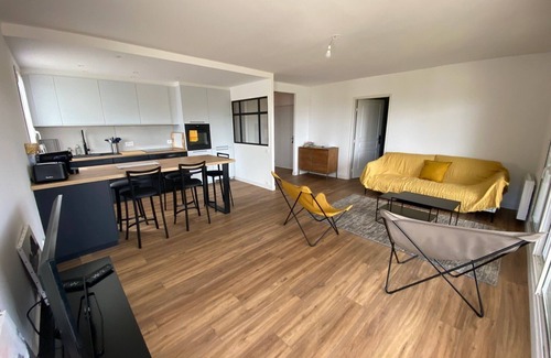 Nord Apartment | Beautiful apartment, terrace, 3 bedrooms, swimming pool and tennis court.
