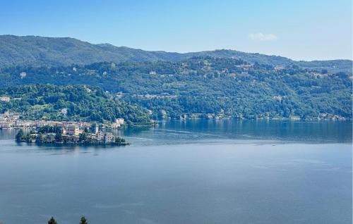 Boleto Apartment | Beautiful Apartment In Madonna Del Sasso - Bo