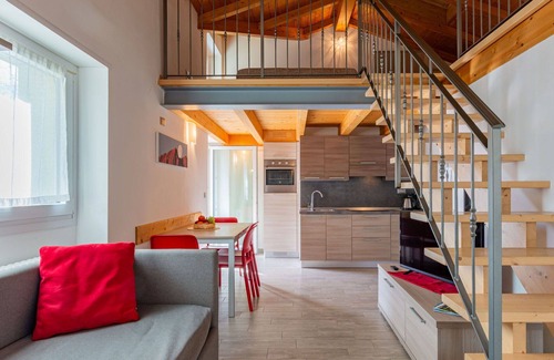 Novate Mezzola Apartment | Beautiful apartment for 5 people with WIFI, TV and balcony