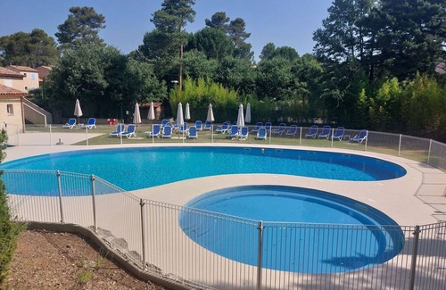 Nans-les-Pins Apartment | Beautiful apartment for 6 guests with pool, WIFI, TV and terrace