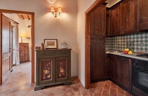 Umbertide Villa | Beautiful apartment in villa for 4 guests with A/C, WIFI, pool and TV