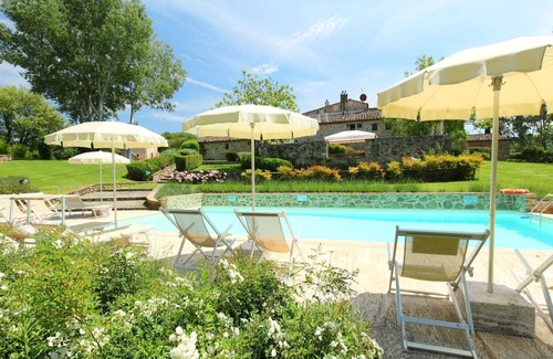 Rapolano Terme Villa | Beautiful apartment in villa for 4 people with pool, WIFI, TV and patio