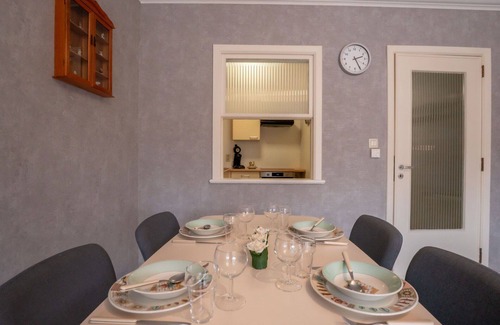 Blankenberge Apartment | Beautiful apartment for 4 guests with WIFI, TV, balcony and pets allowed